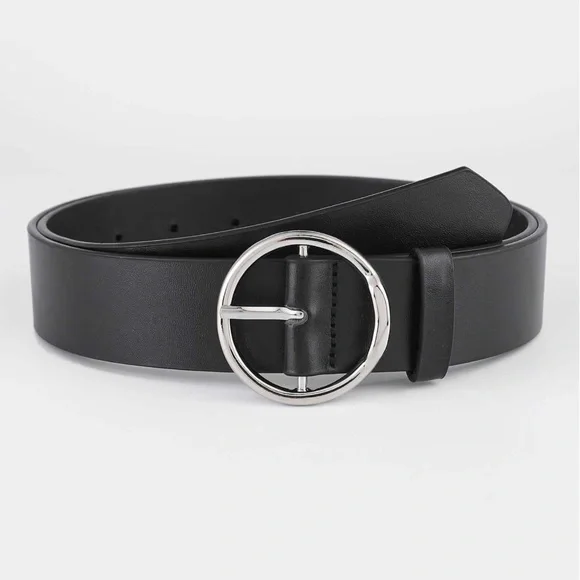 Luxe Vegan leather Circle Buckle Belt - Picture 5 of 12